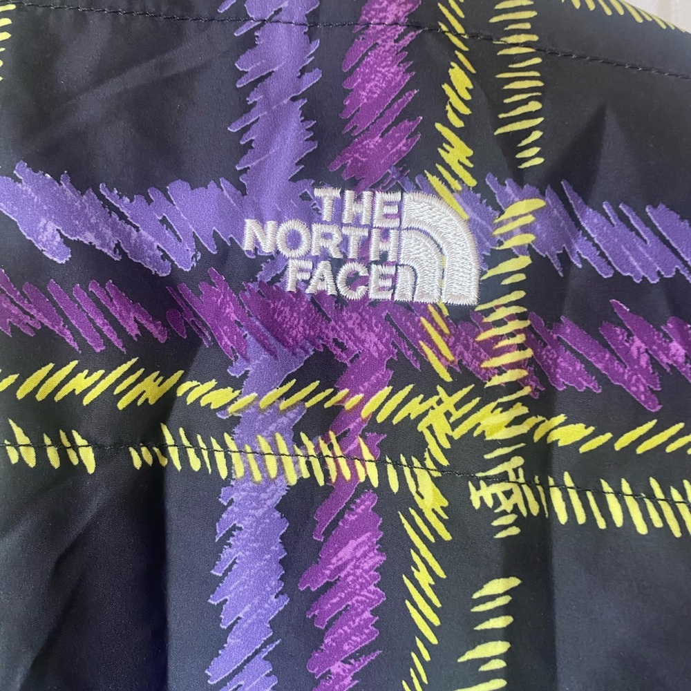 Fall North Face jacket - Picture 8 of 13
